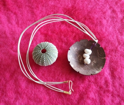 Round wood bead and freshwater pearls necklace