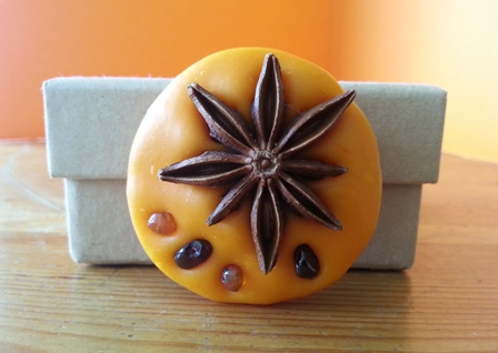 [spices] star anise with gemstones brooch *