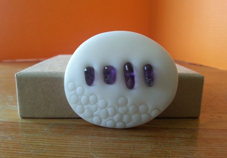 pebbles of amethyst brooch *