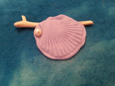 freshwater pearl brooch